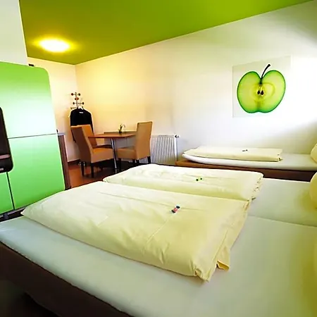 Hotel Greenrooms 3*